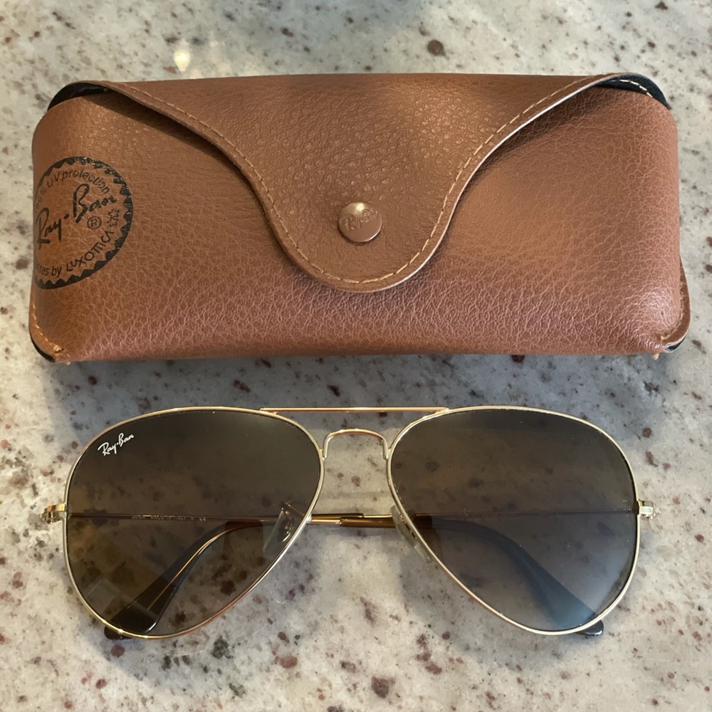 Barely Used Large Rayban Aviators - image 1